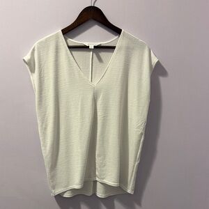 Market & Spruce Cream V-Neck Blouse